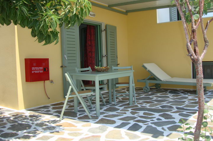 Studio 8